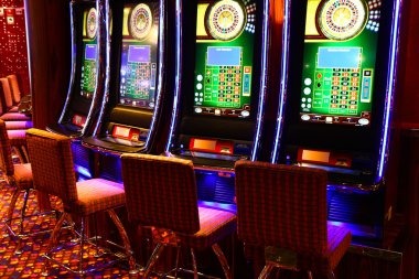 lobi 89 live-dealer blackjack table on mobile phone screen